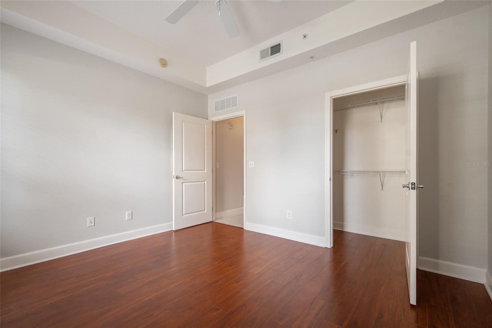 ARTISAN CLUB A CONDO PH 01 - Residential