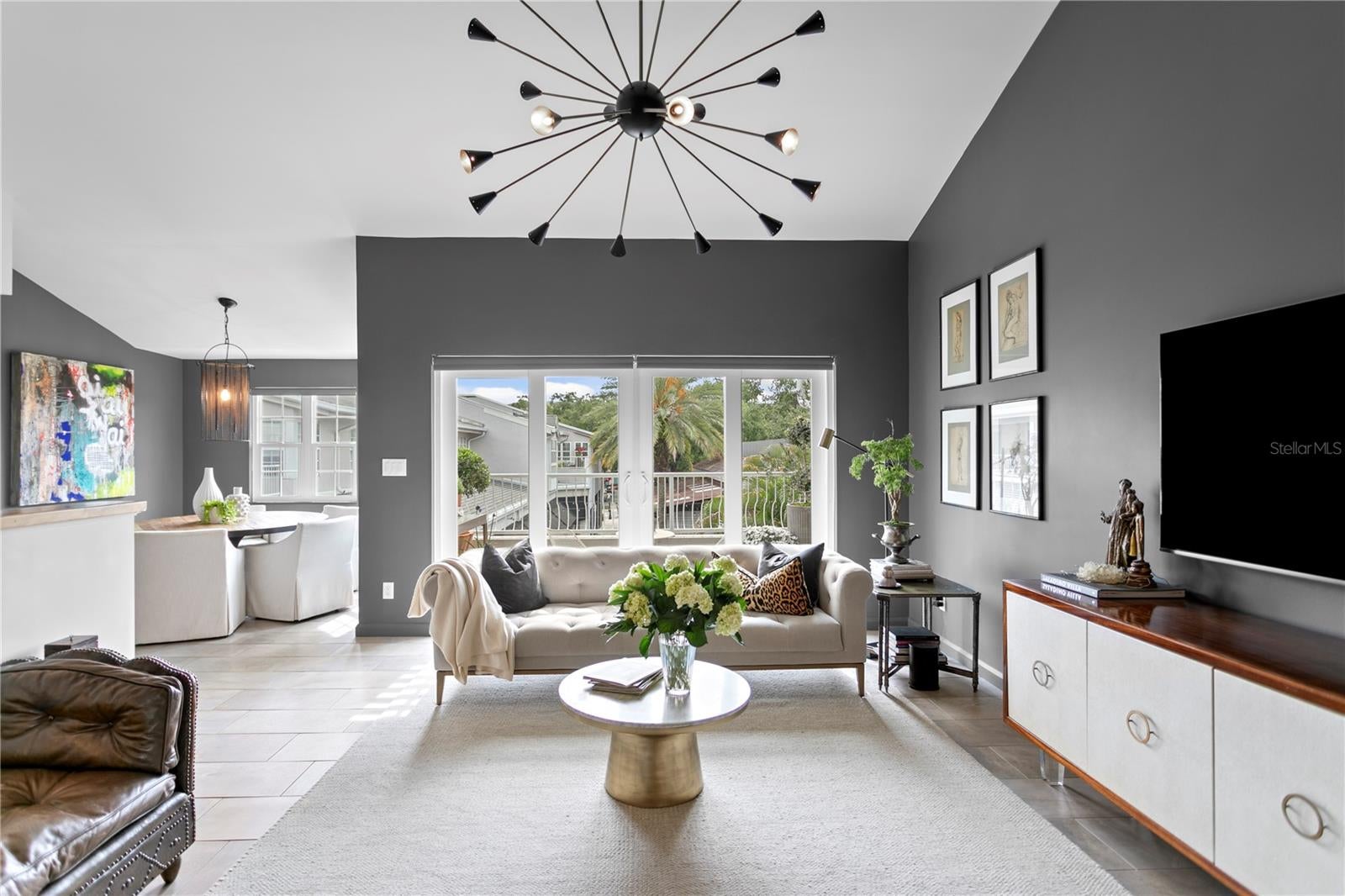 1649 W SNOW CIRCLE E203