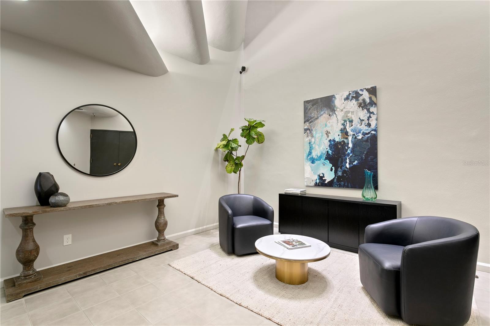 OLD HYDE PARK VILLAGE RESIDENT - Residential