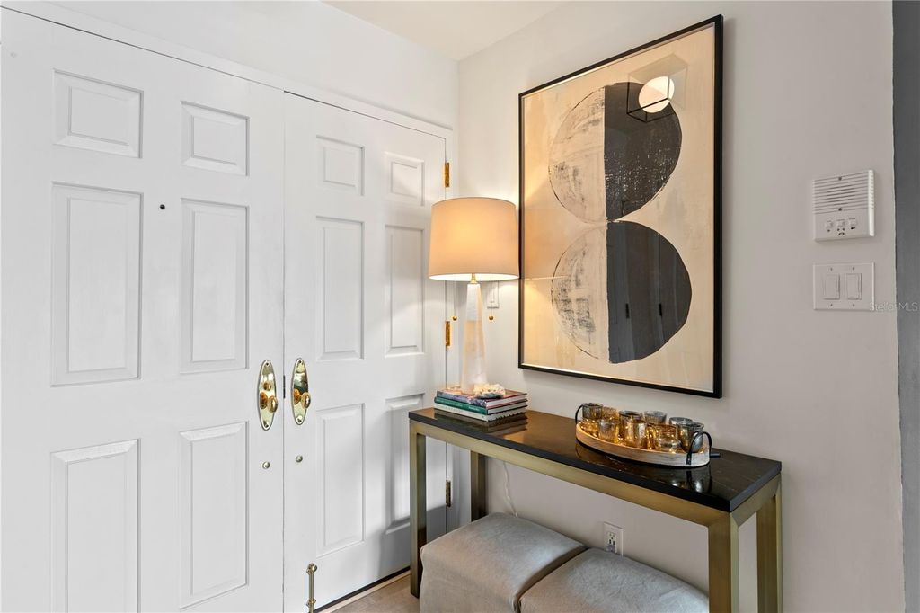 Photo of 1649 W Snow Circle #E203, Tampa, FL 33606 (MLS # TB8507128)