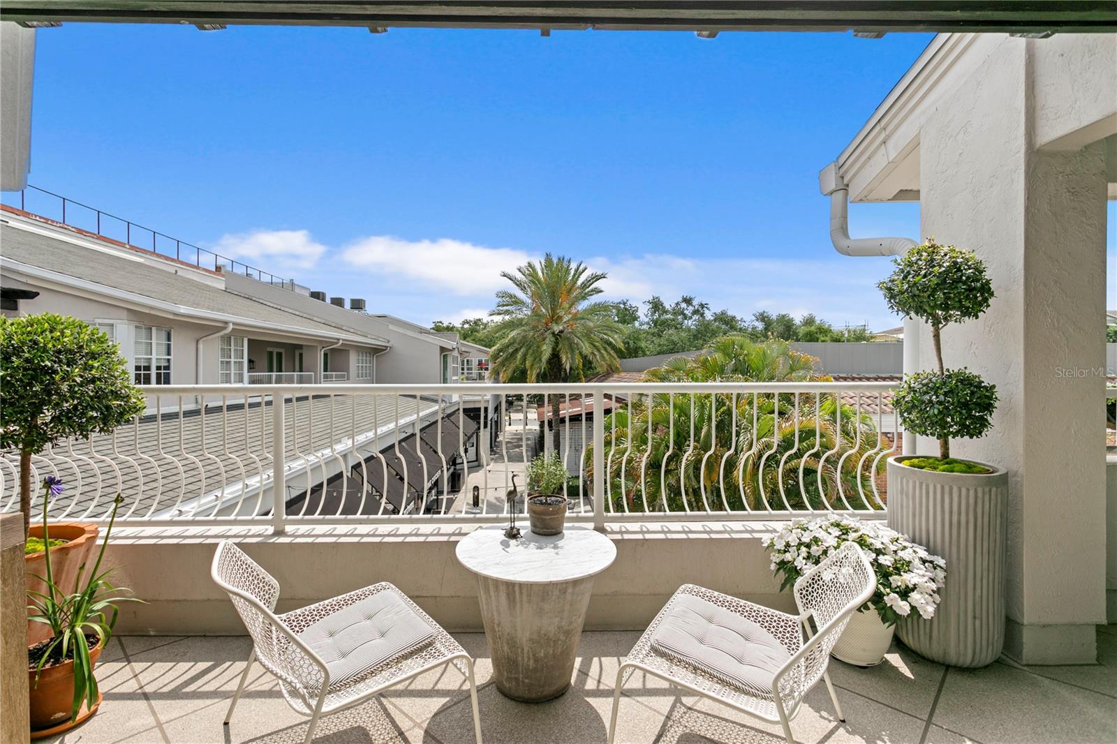 OLD HYDE PARK VILLAGE RESIDENT - Residential