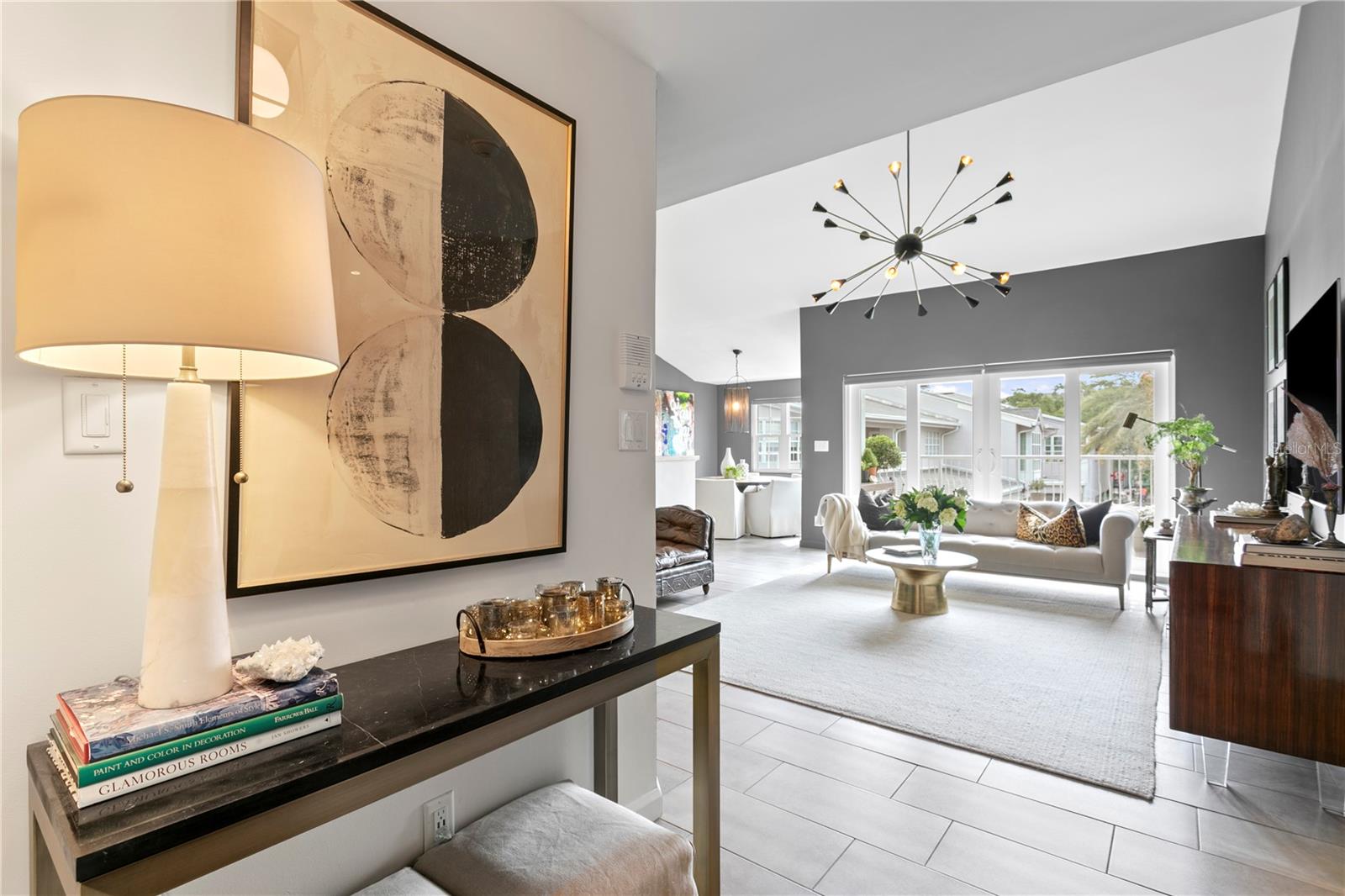 1649 W SNOW CIRCLE E203