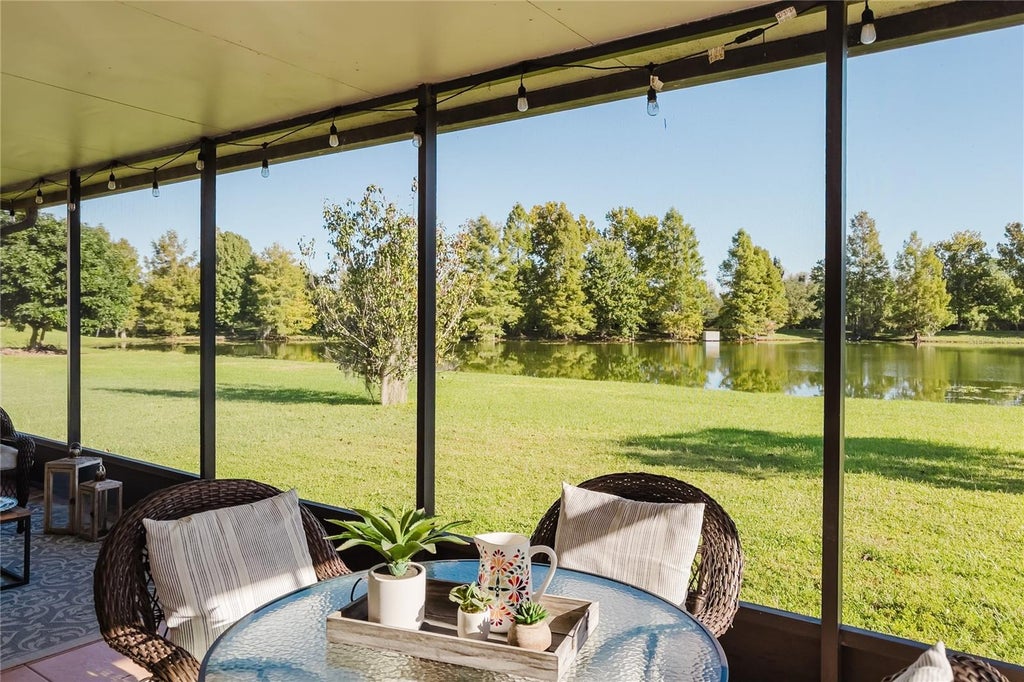 Photo of 11427 Arborside Bend Way, Windermere, FL 34786 (MLS # O6452121)