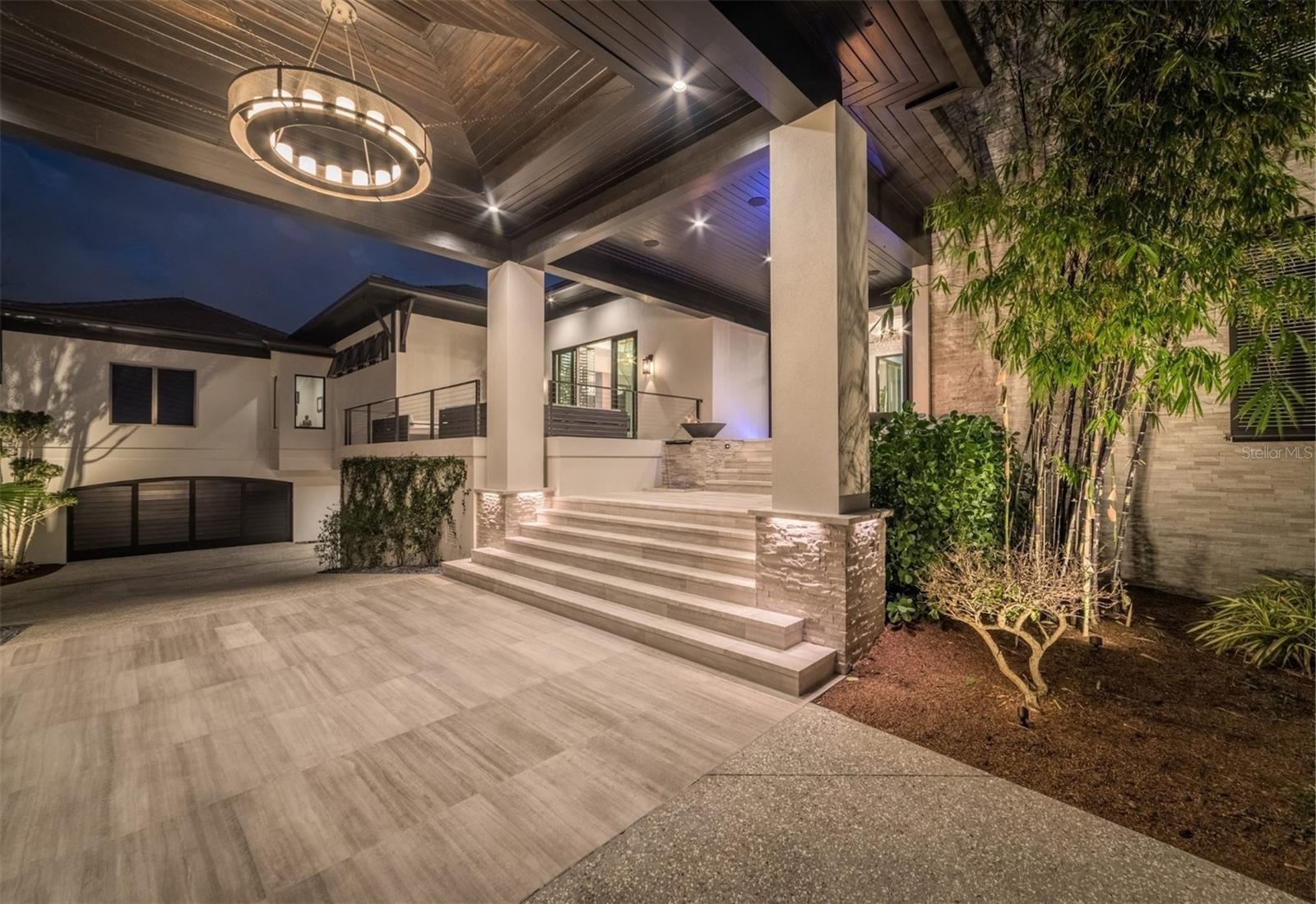SIESTA KEY / BAY ISLAND - Residential