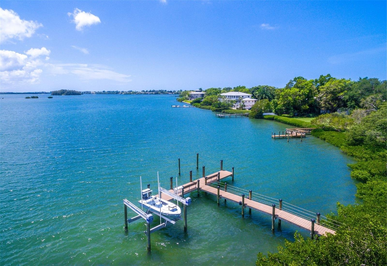 SIESTA KEY / BAY ISLAND - Residential