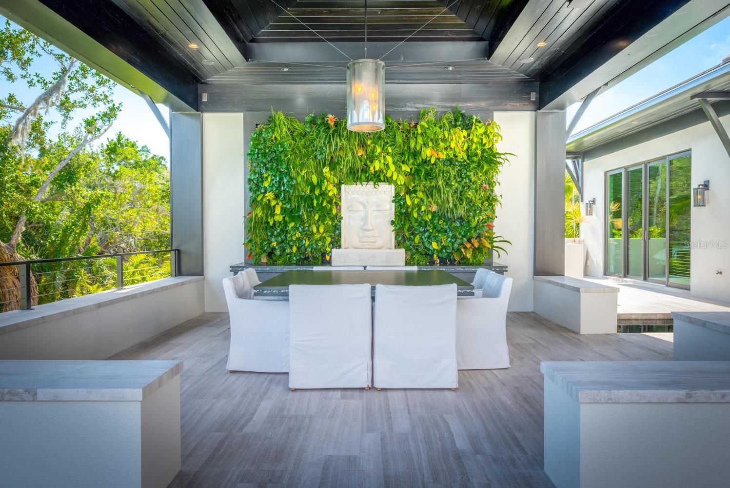 SIESTA KEY / BAY ISLAND - Residential