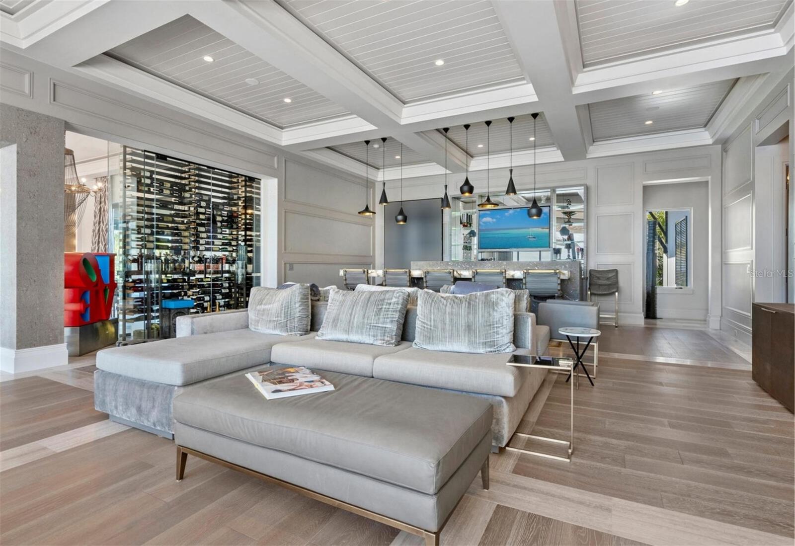 SIESTA KEY / BAY ISLAND - Residential