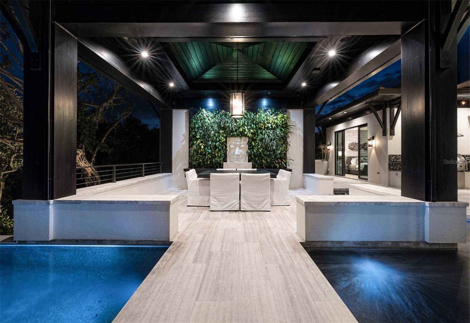 SIESTA KEY / BAY ISLAND - Residential