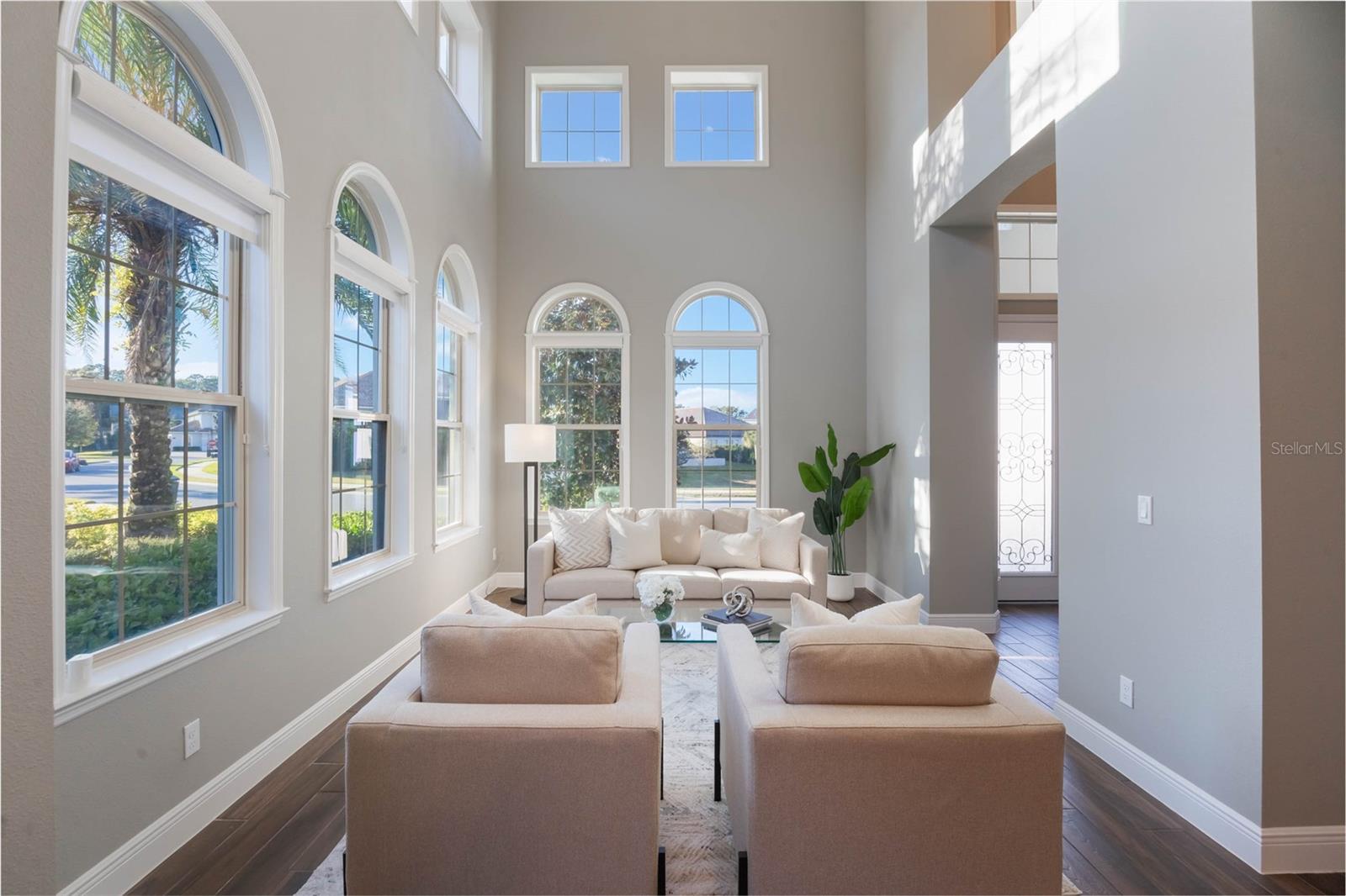 3867 GRASSLAND LOOP