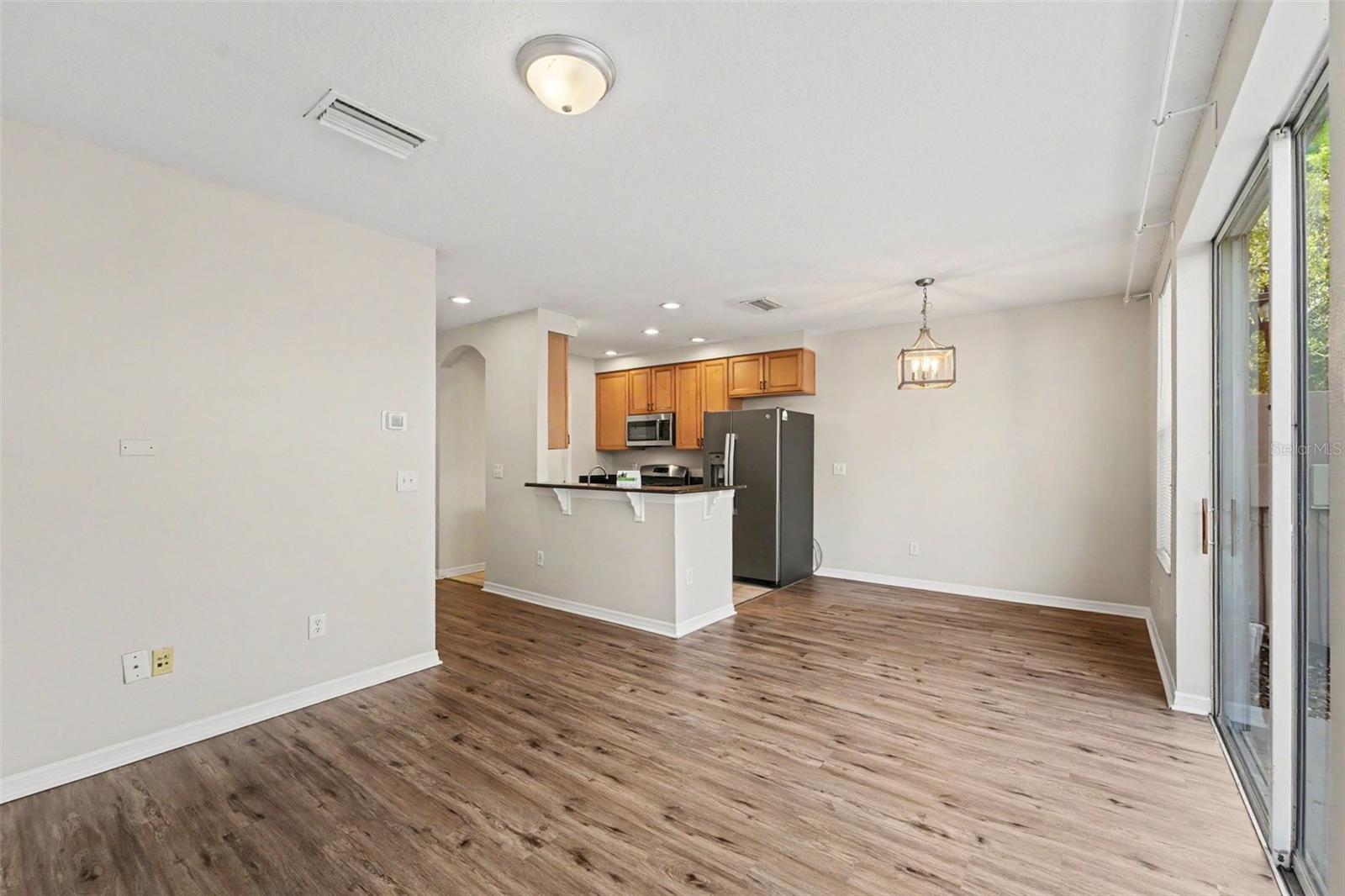11504 FOUNTAINHEAD DRIVE