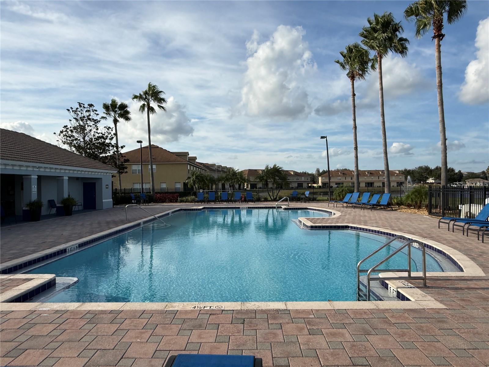 TOWNHOMES OF FLORA RIDGE - Residential