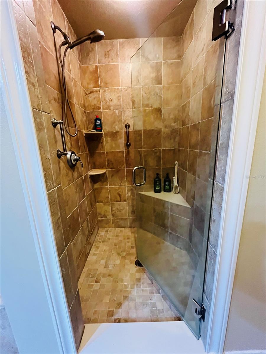 OCEANSIDE BEVERLY BEACH CONDO - Residential