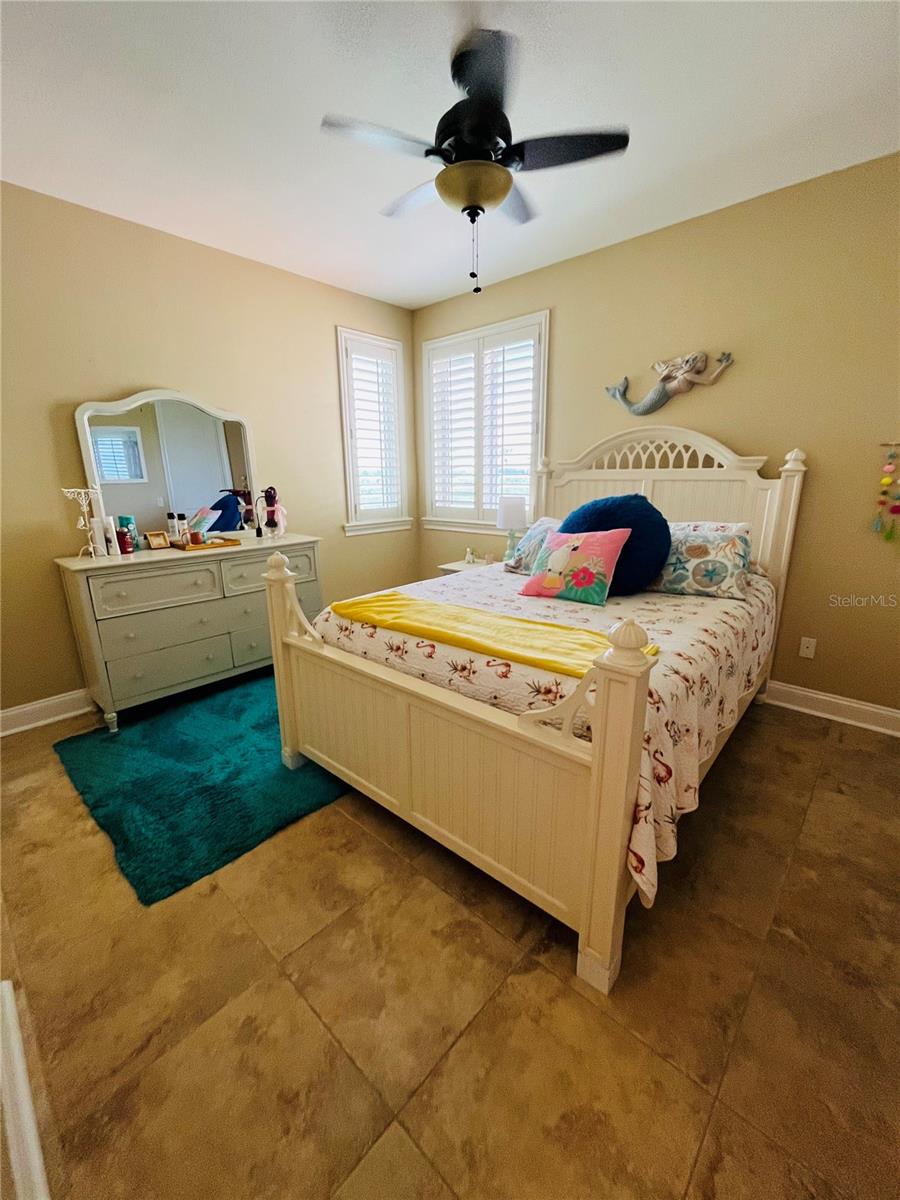 OCEANSIDE BEVERLY BEACH CONDO - Residential