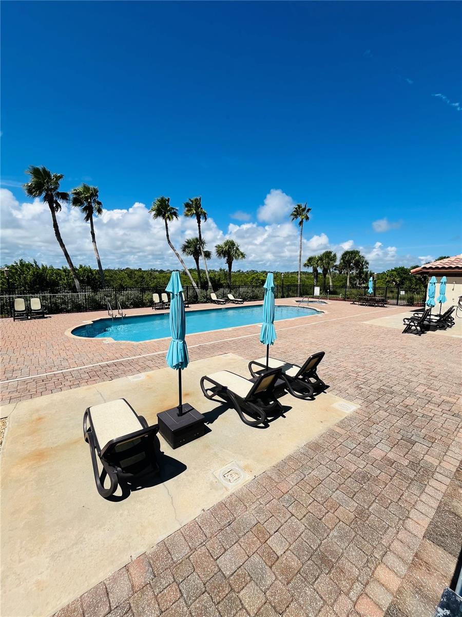 OCEANSIDE BEVERLY BEACH CONDO - Residential