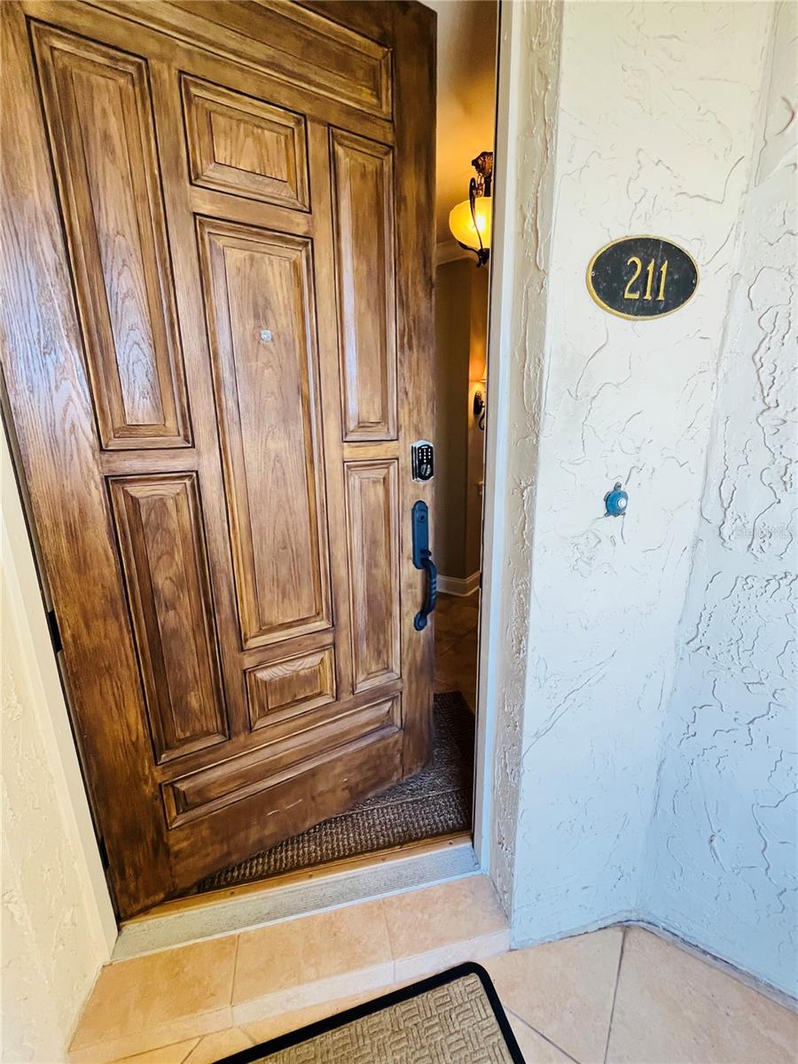 OCEANSIDE BEVERLY BEACH CONDO - Residential