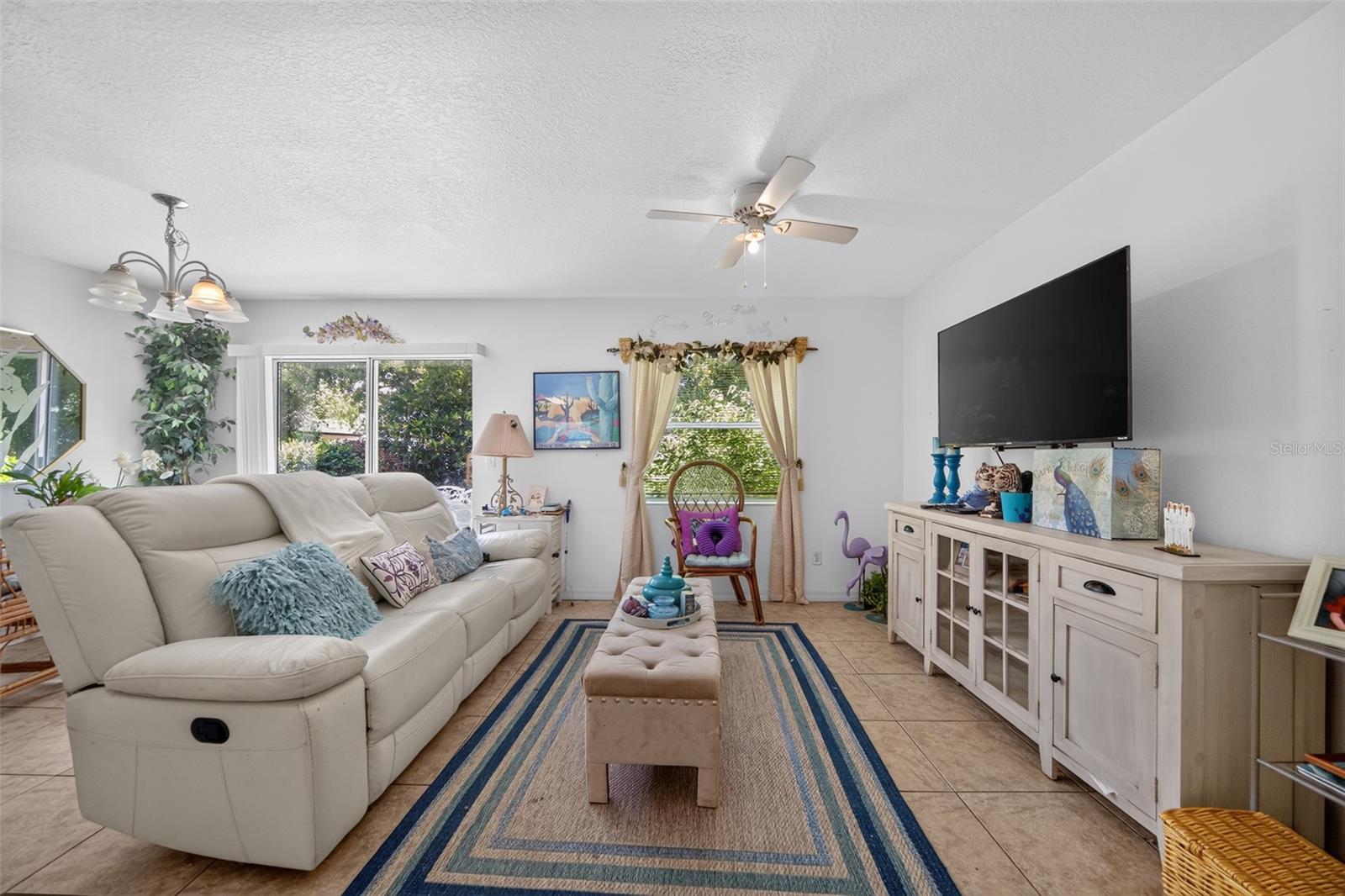 804 WALNUT PLACE