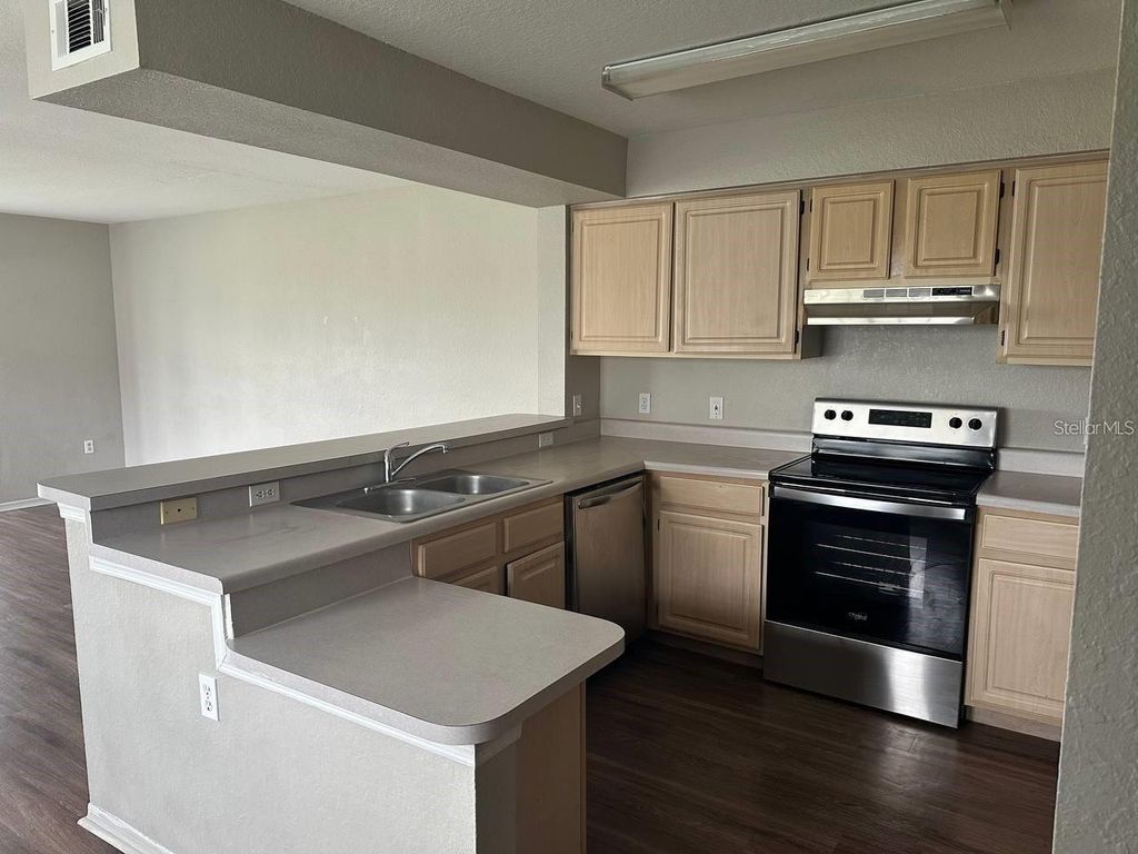 Photo of 13929 Fairway Island Drive #821, Orlando, FL 32837 (MLS # O6396678)
