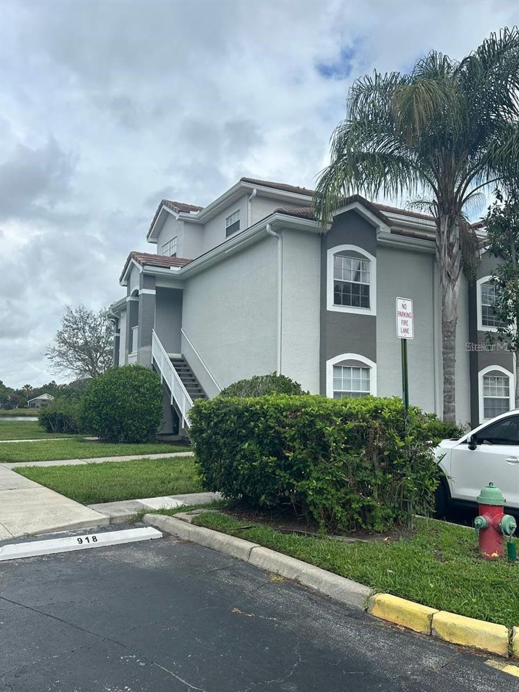 Photo of 13929 Fairway Island Drive #821, Orlando, FL 32837 (MLS # O6396678)