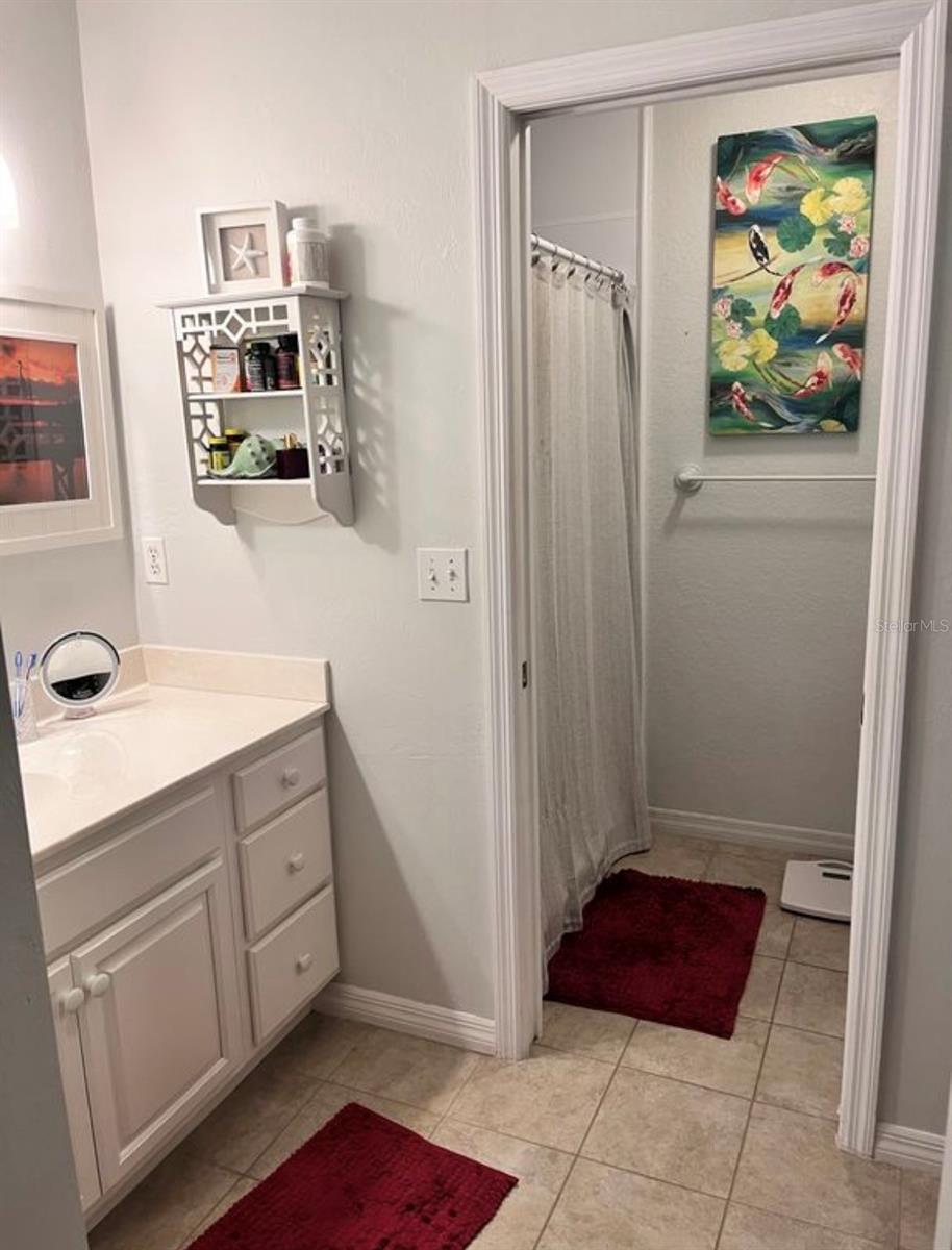 OCEAN CONDO PH III - Residential