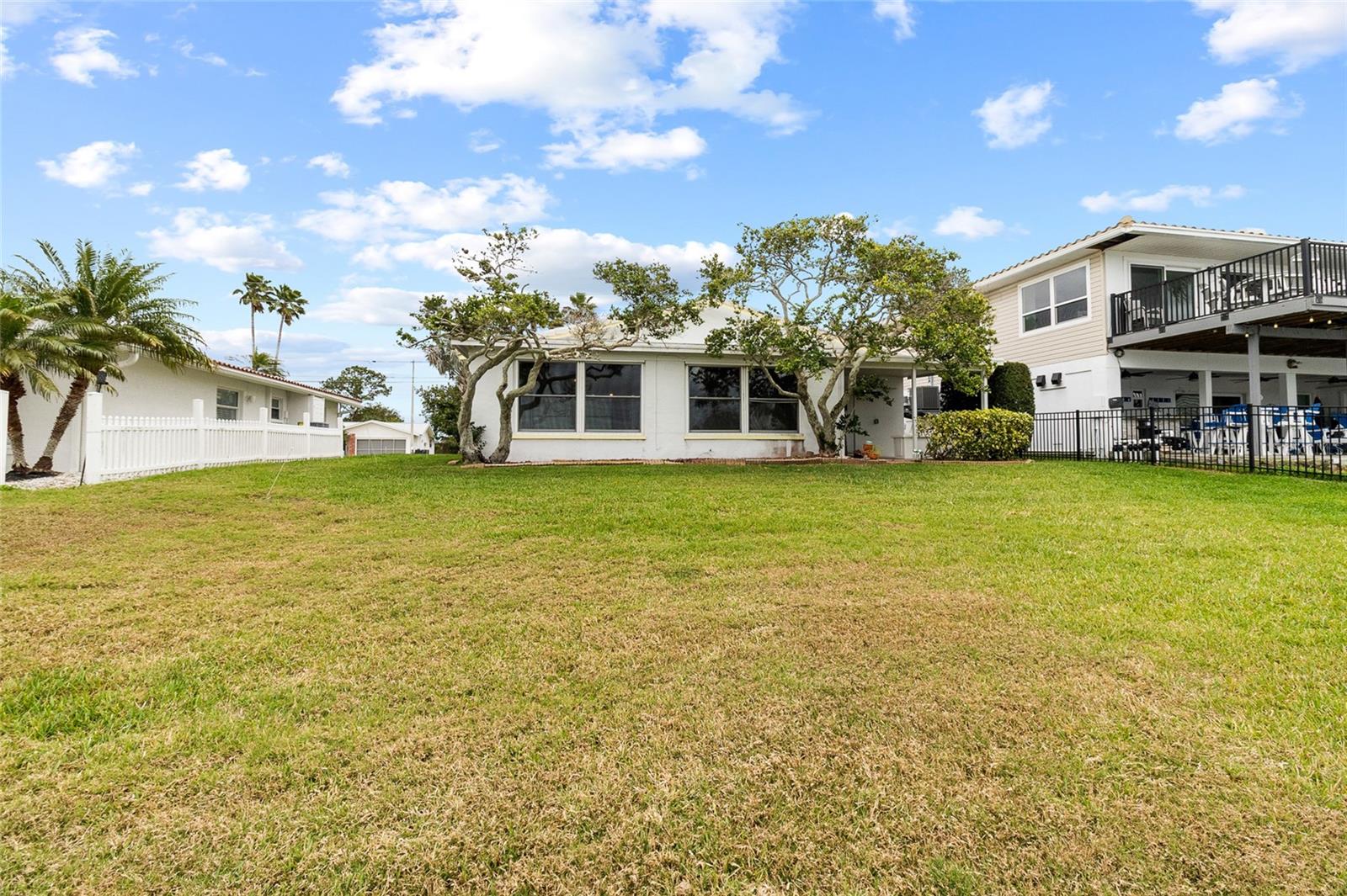 FLOR A MAR - Residential