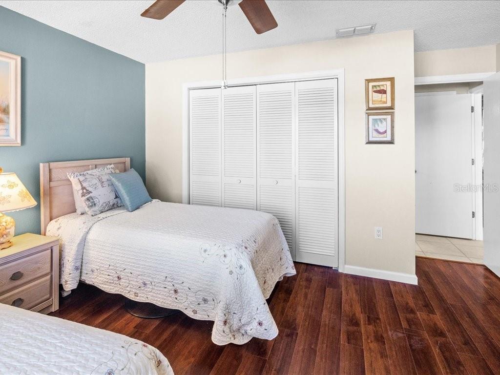 PARK FOREST - Residential