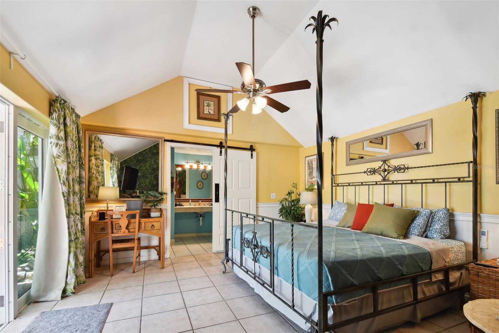 BOCA CEIGA PARK - Commercial Sale