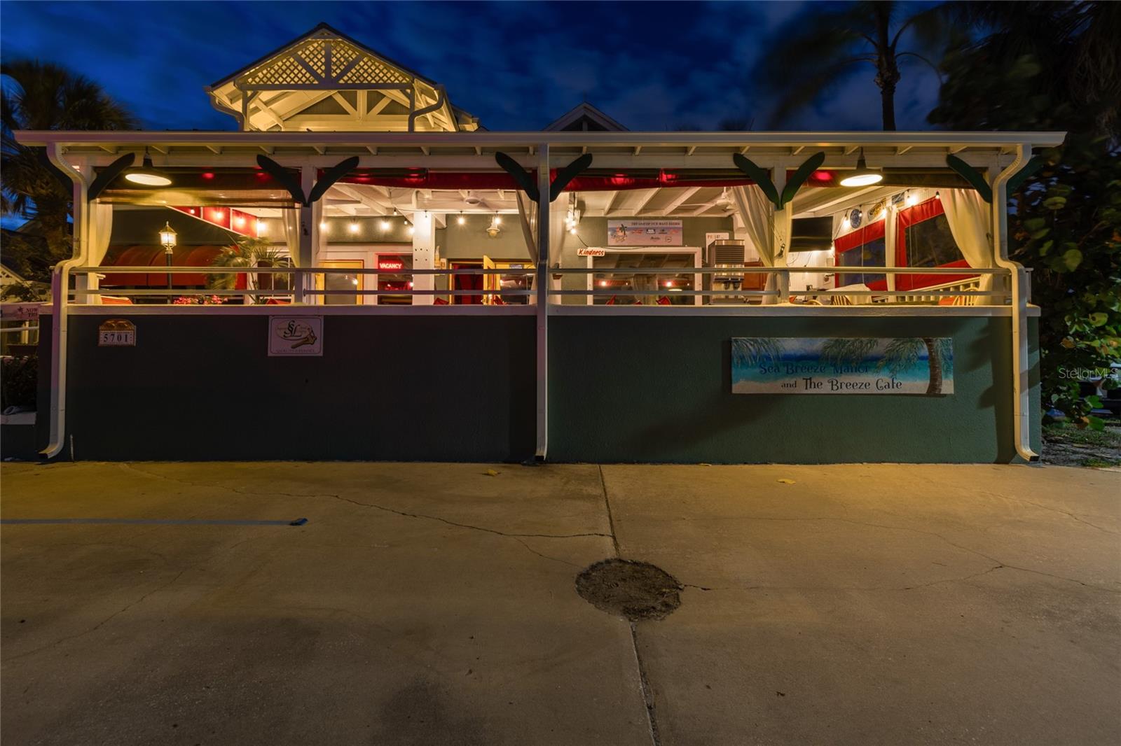 BOCA CEIGA PARK - Commercial Sale