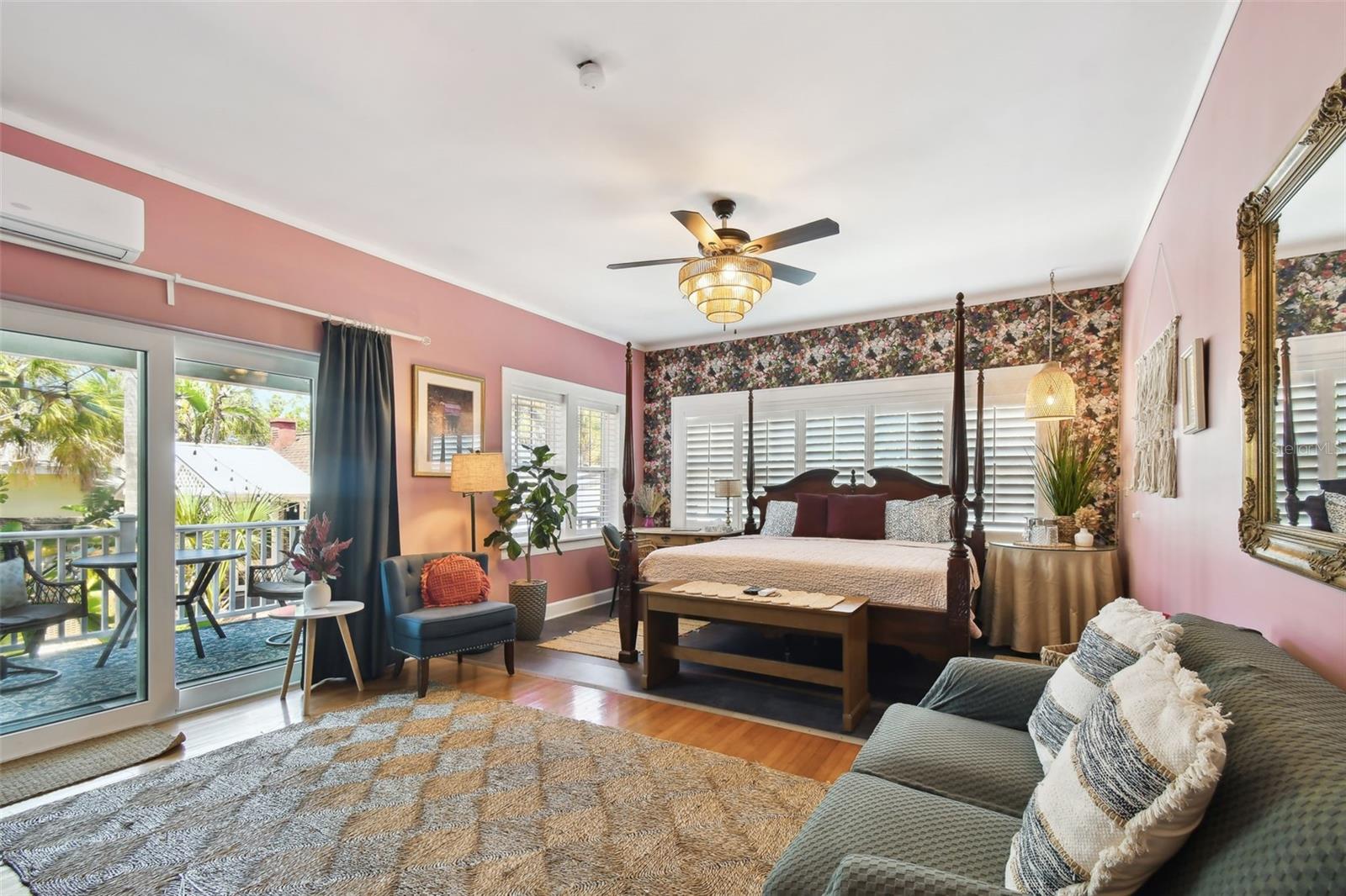 BOCA CEIGA PARK - Commercial Sale