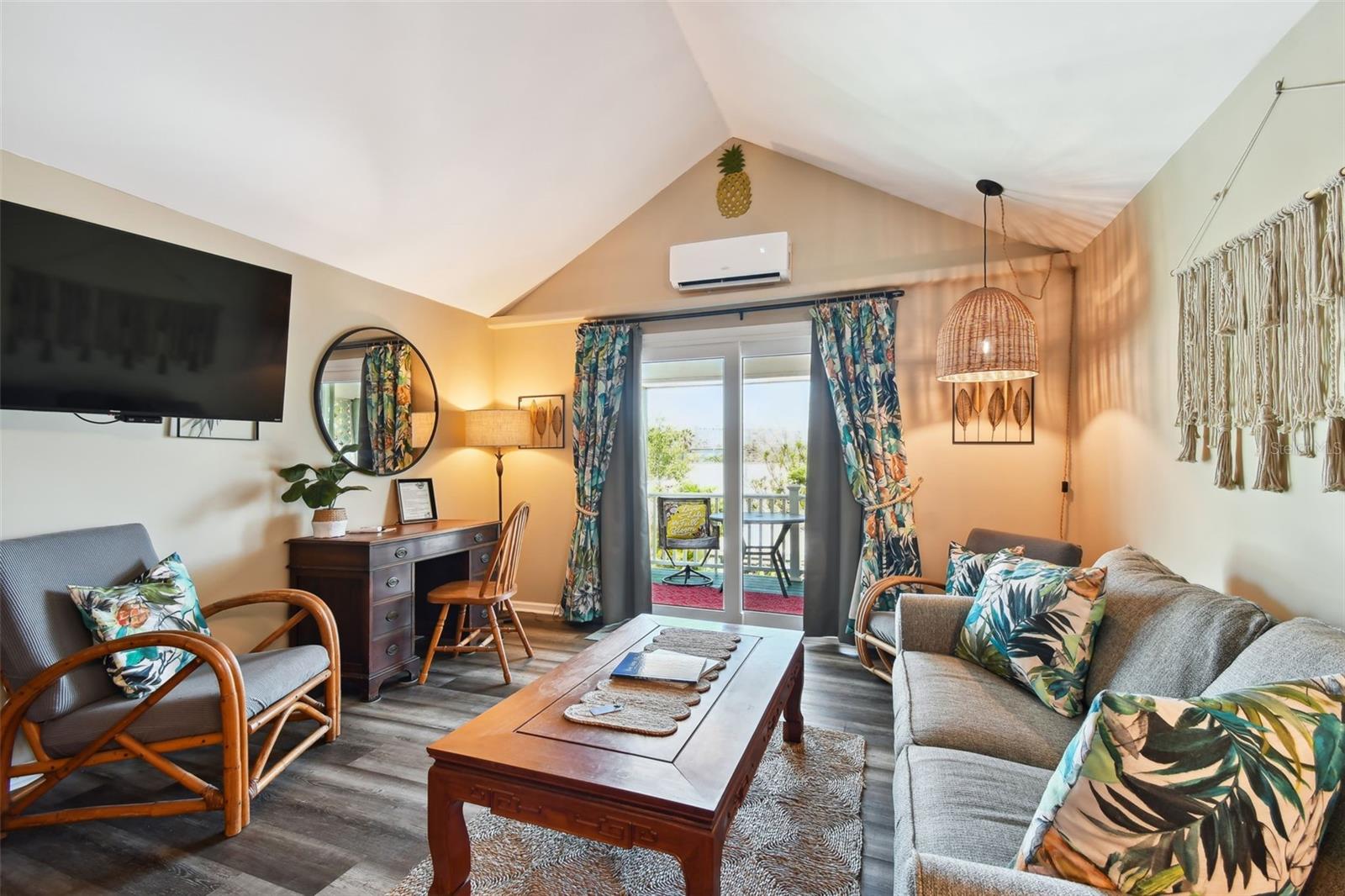 BOCA CEIGA PARK - Commercial Sale