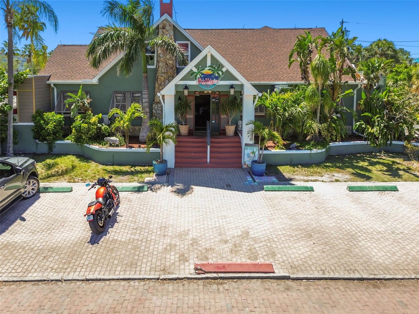 BOCA CEIGA PARK - Commercial Sale