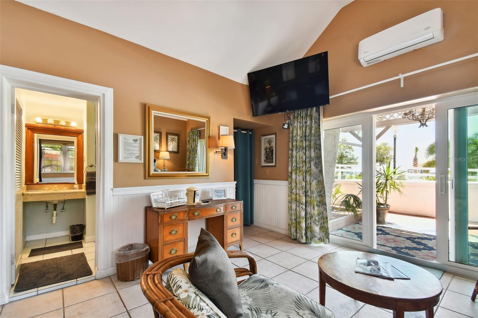 BOCA CEIGA PARK - Commercial Sale