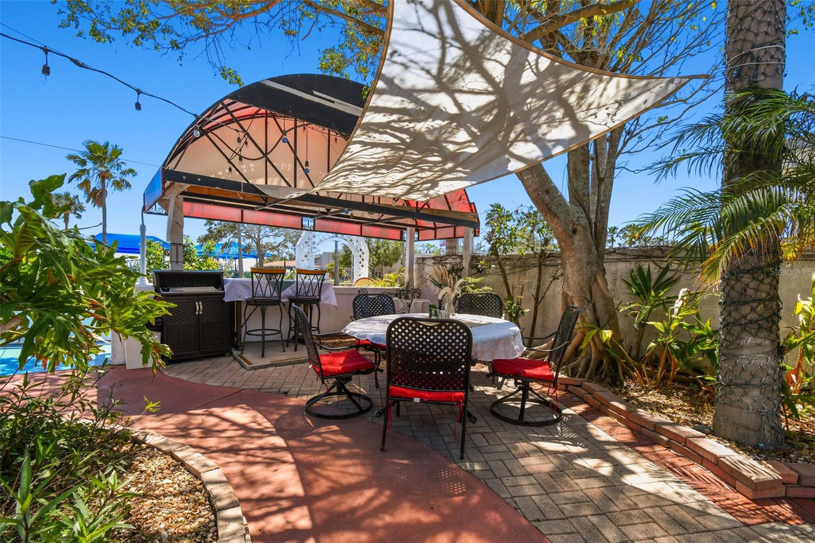 BOCA CEIGA PARK - Commercial Sale