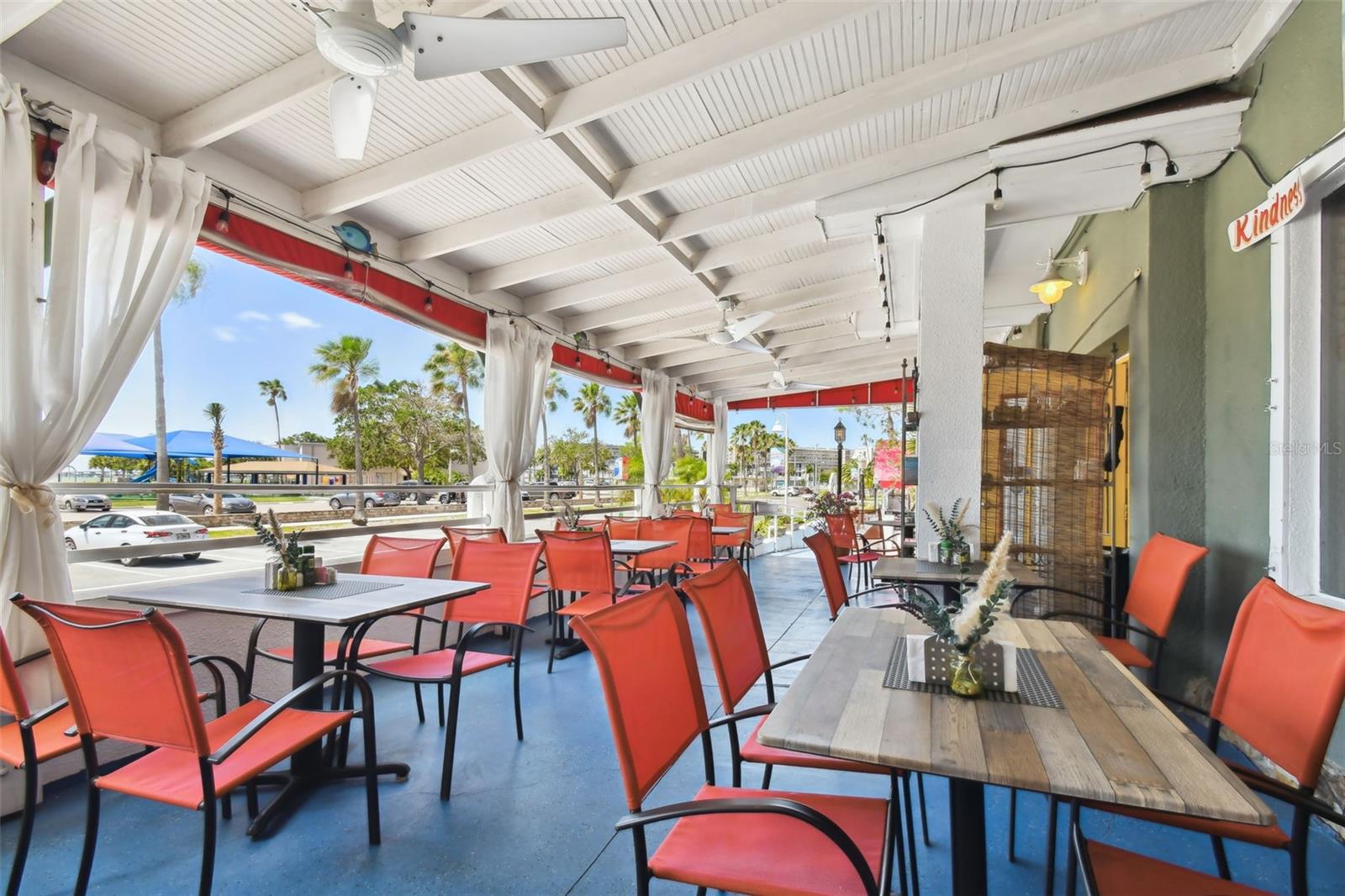 BOCA CEIGA PARK - Commercial Sale