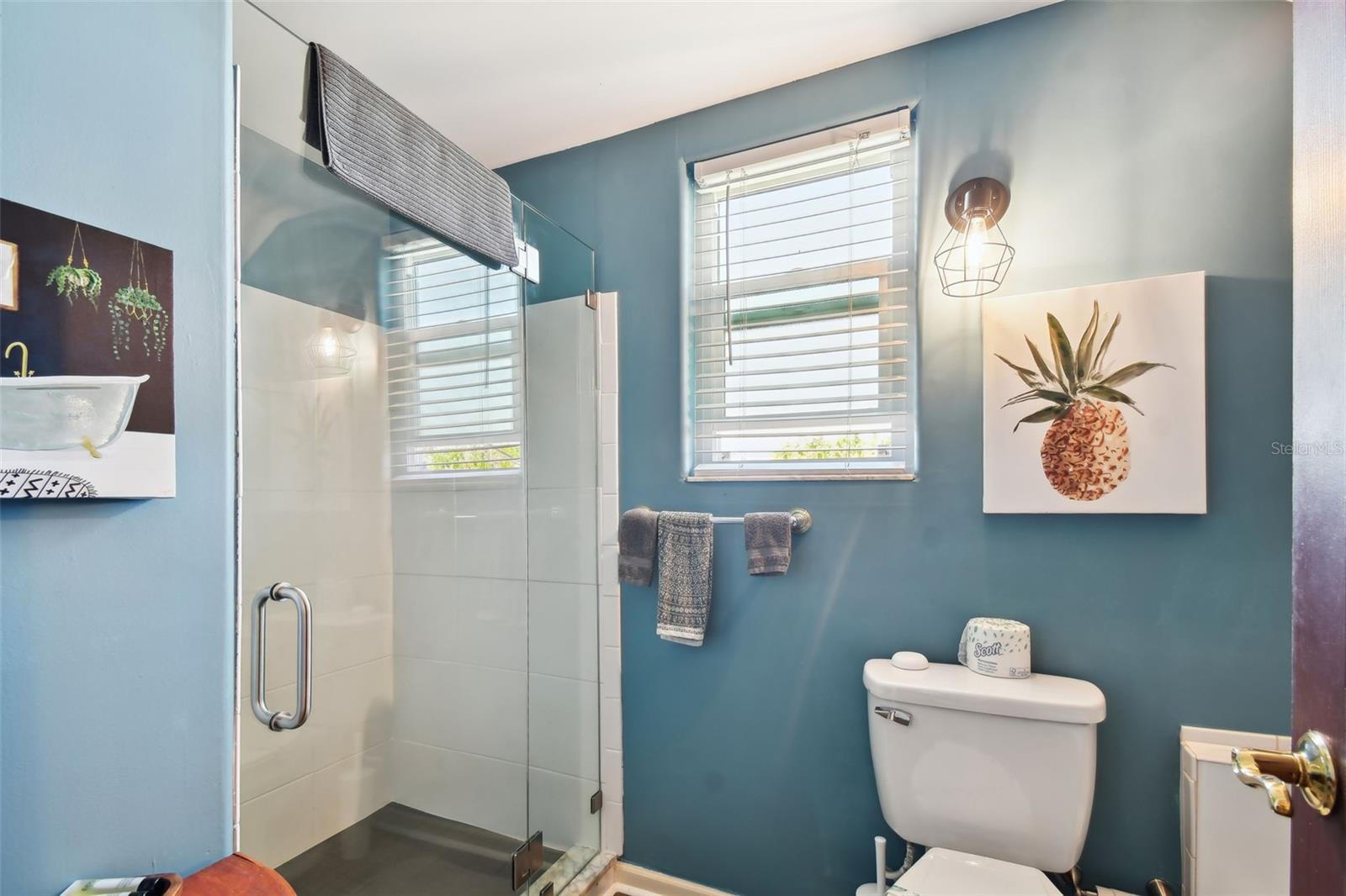 BOCA CEIGA PARK - Commercial Sale