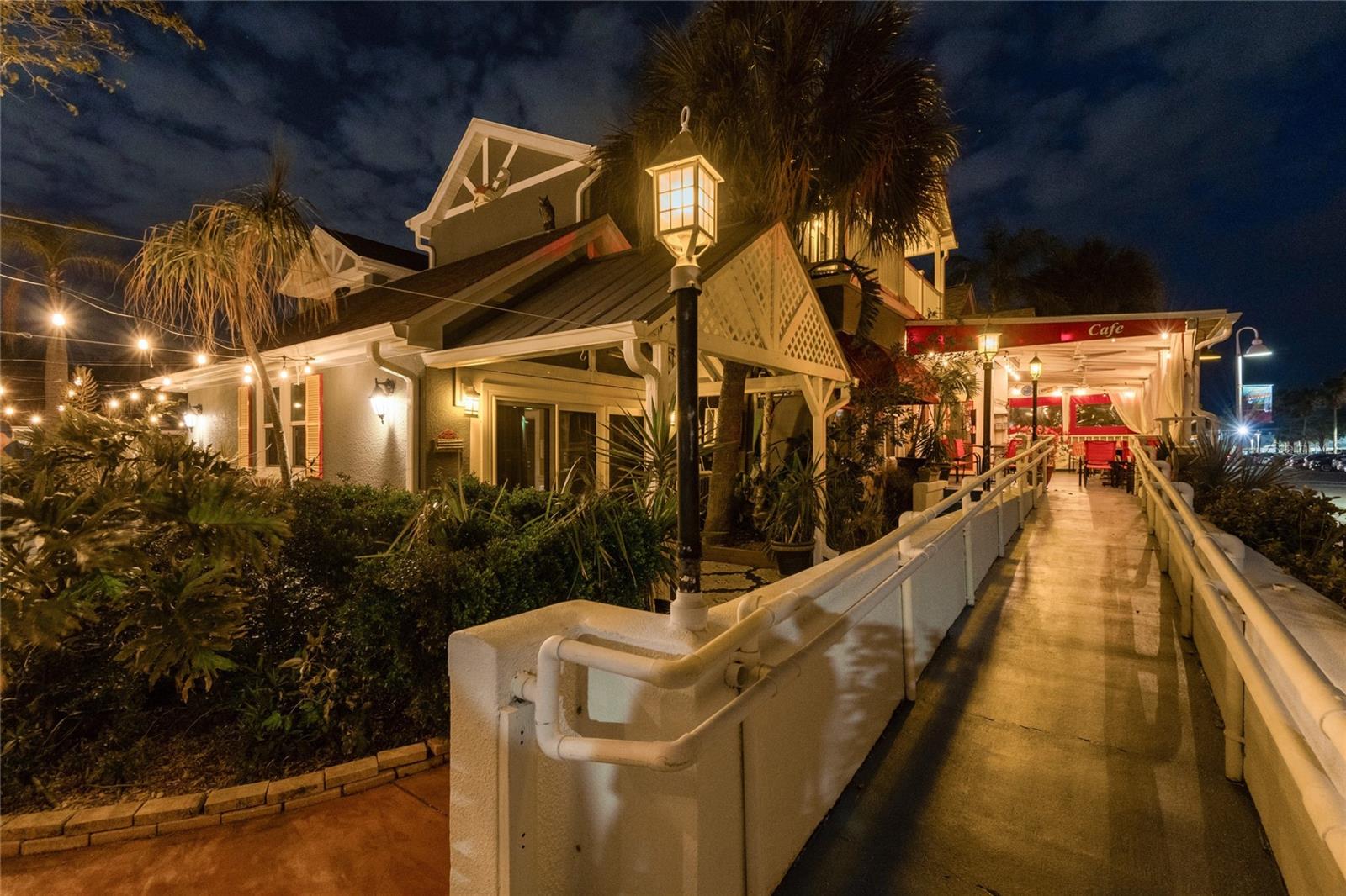 BOCA CEIGA PARK - Commercial Sale