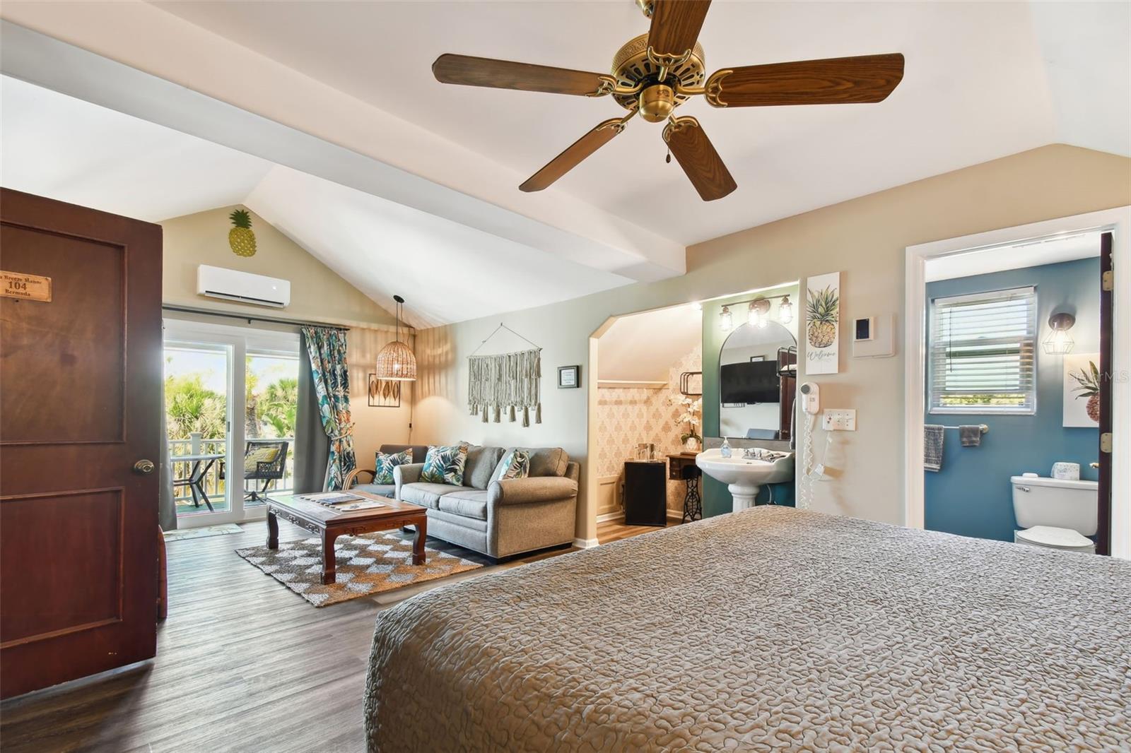 BOCA CEIGA PARK - Commercial Sale