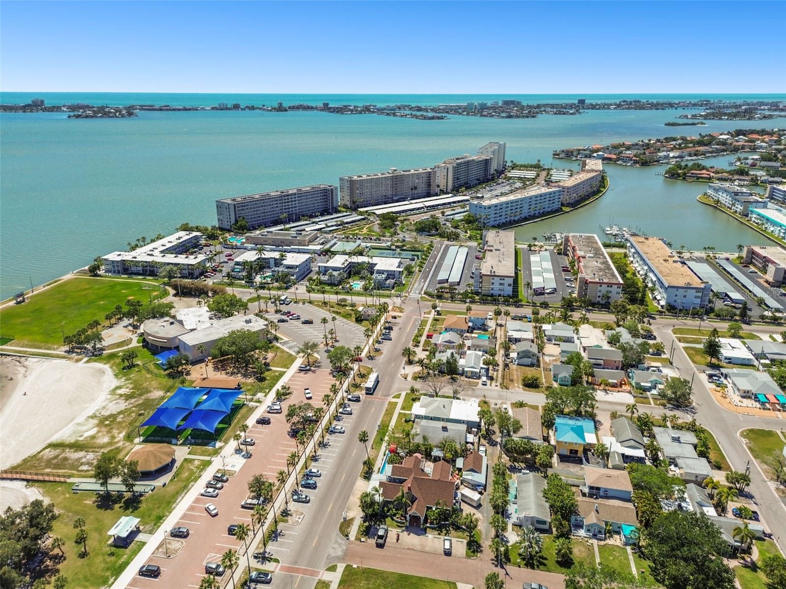 BOCA CEIGA PARK - Commercial Sale