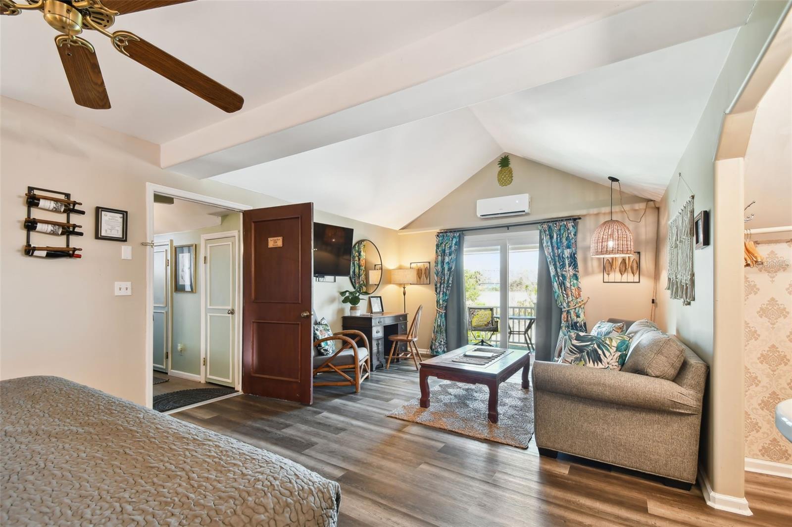 BOCA CEIGA PARK - Commercial Sale