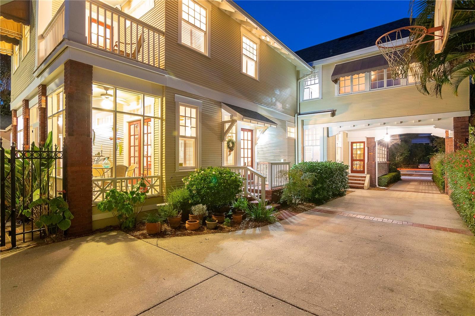 WEST HYDE PARK - Residential