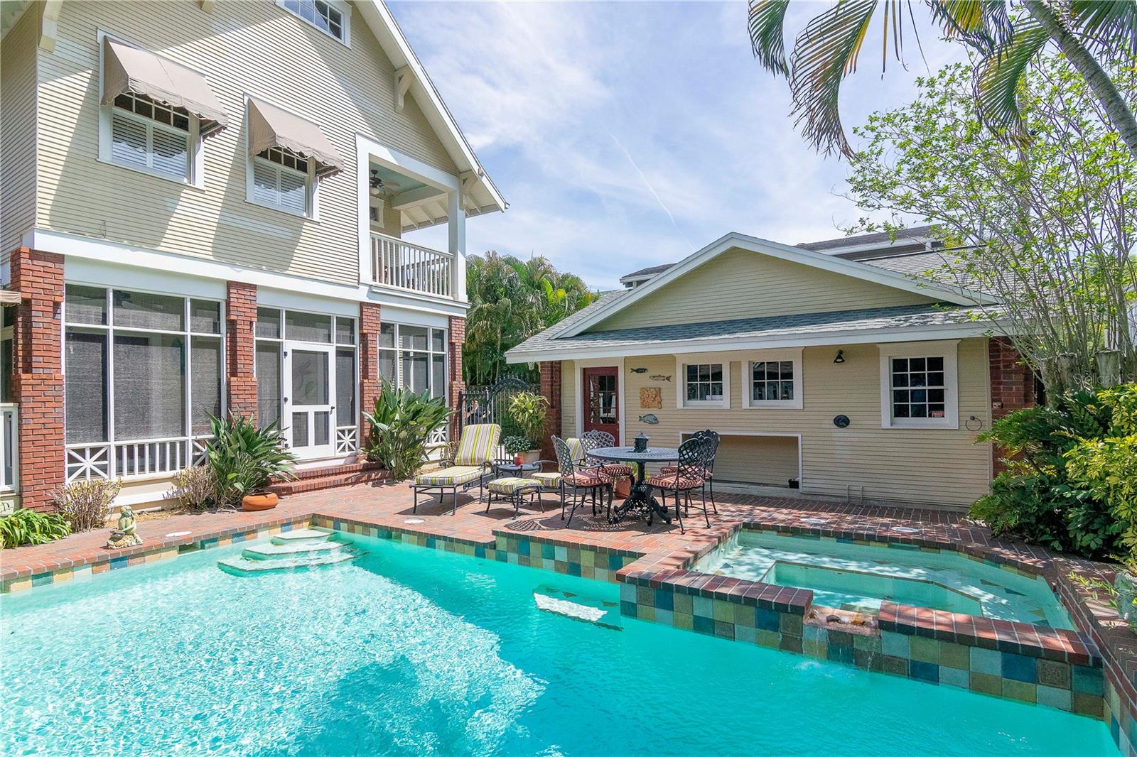 WEST HYDE PARK - Residential