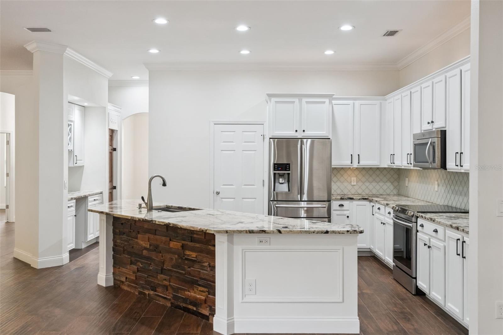 ROCK SPGS RDG PH V-C - Residential