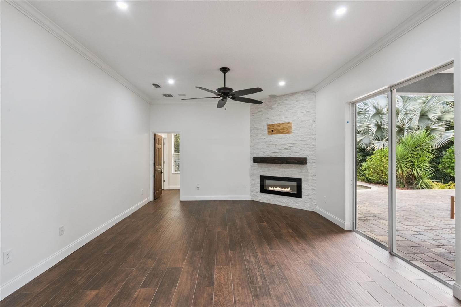 ROCK SPGS RDG PH V-C - Residential