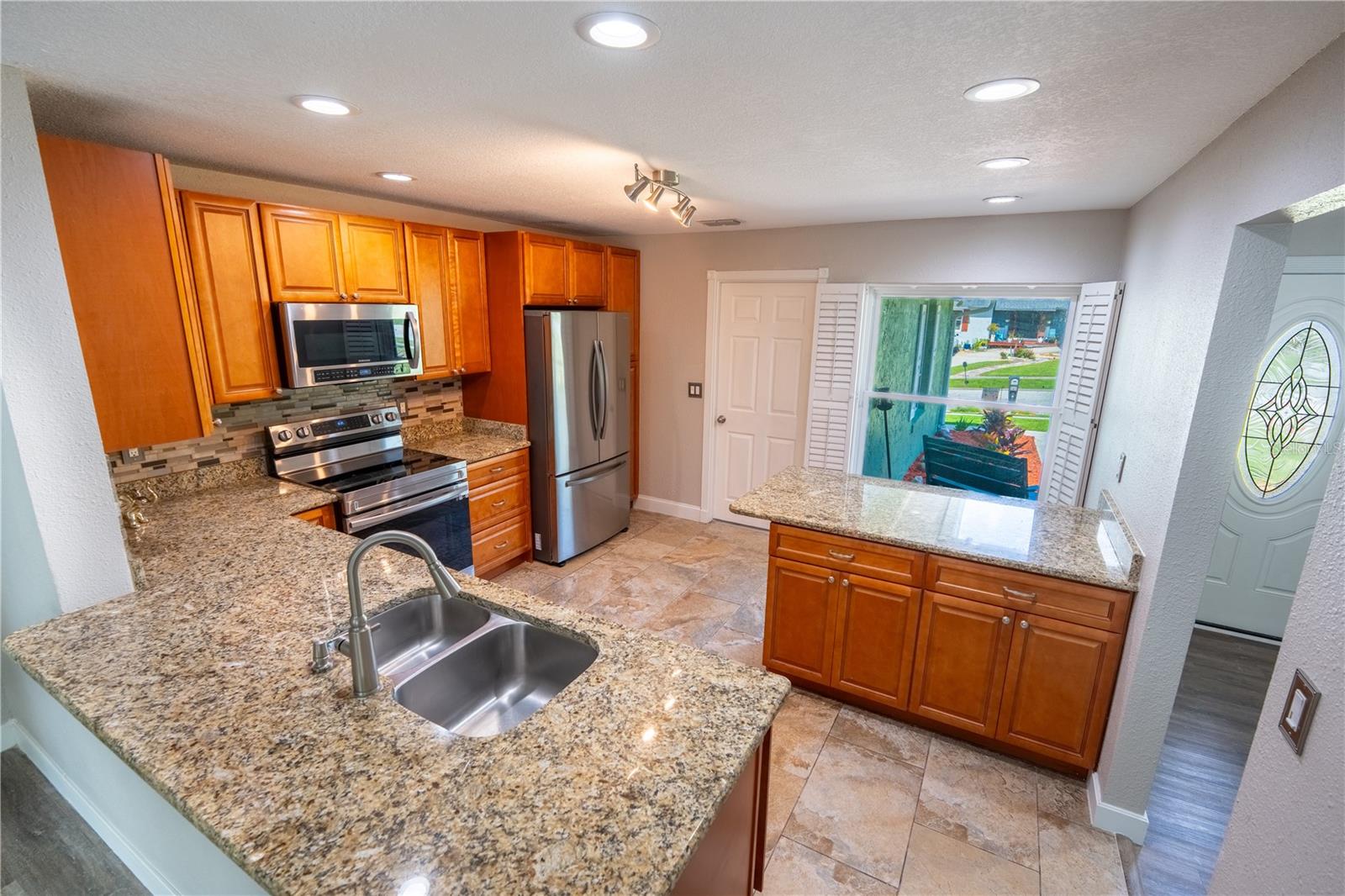 691 SHADY COURT