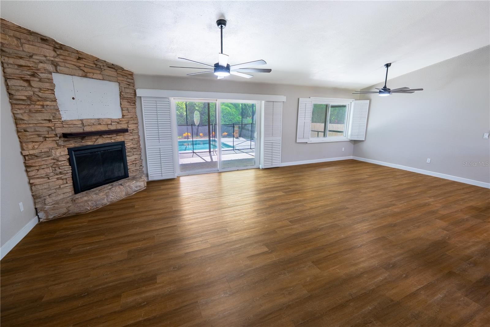 691 SHADY COURT