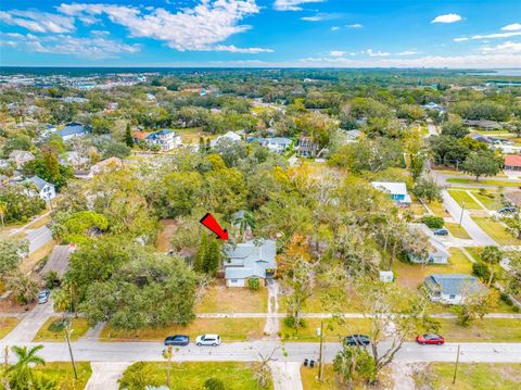 A home in OLDSMAR