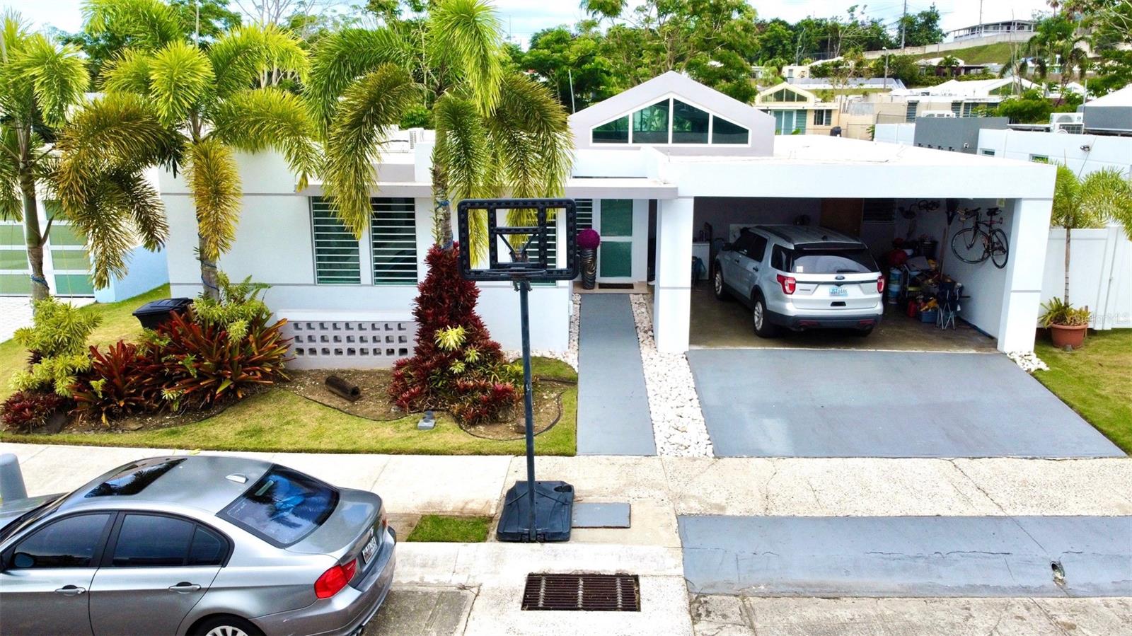 Location, location, location! Beautiful property with open floor plan. Private development near El Yunque, Puerto Rico. 18-24 minutes from the international airport. 35 minutes from Old San Juan. 16 minutes from Luquillo Beach. 12 minutes from El Yunque. Restaurants and shops are very close including Belz Outlets, Burlington, Ralph Supermarket, Walmart, banks, movie theaters and much more. The property has four bedrooms, two and a half bathrooms, A/C, furniture, and appliances. The development features a swimming pool, basketball court, gym, and gazebo.