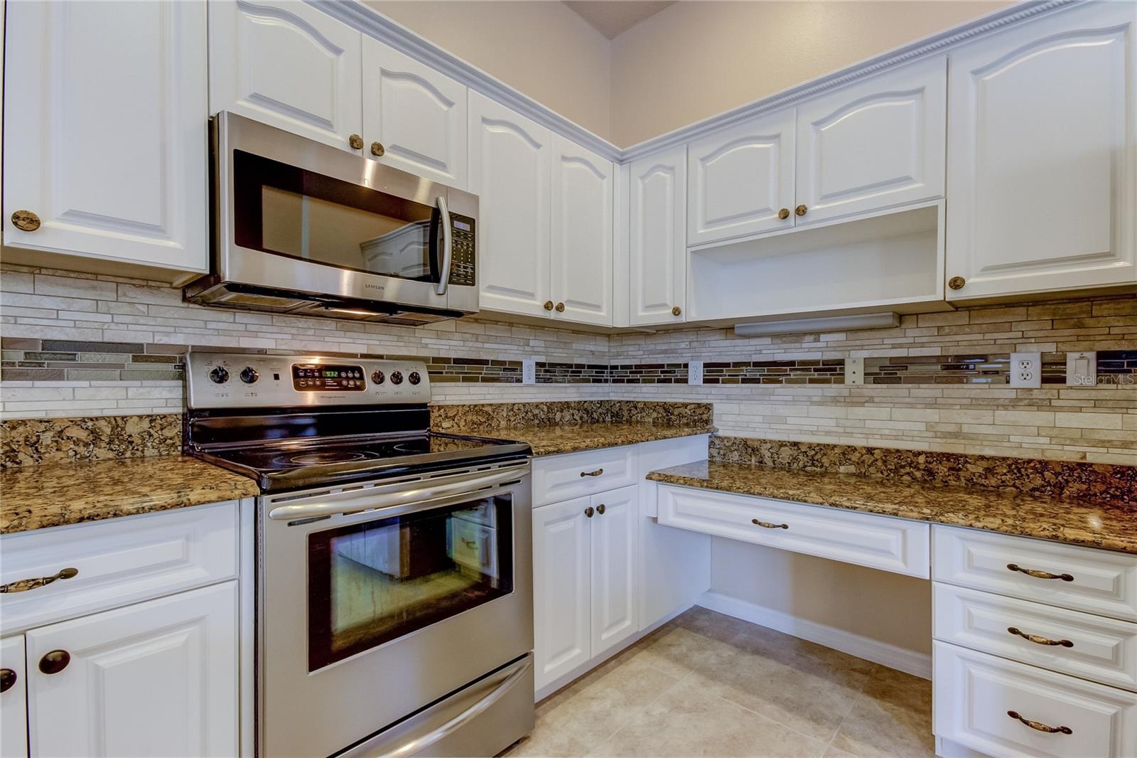 HIGHGATE - Residential Lease