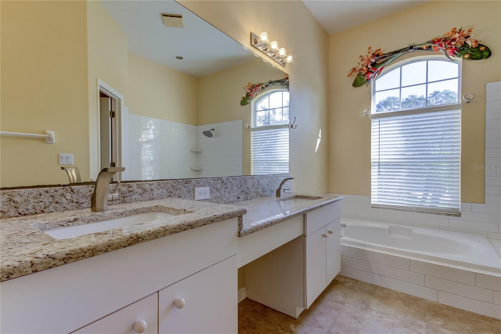 HIGHGATE - Residential Lease