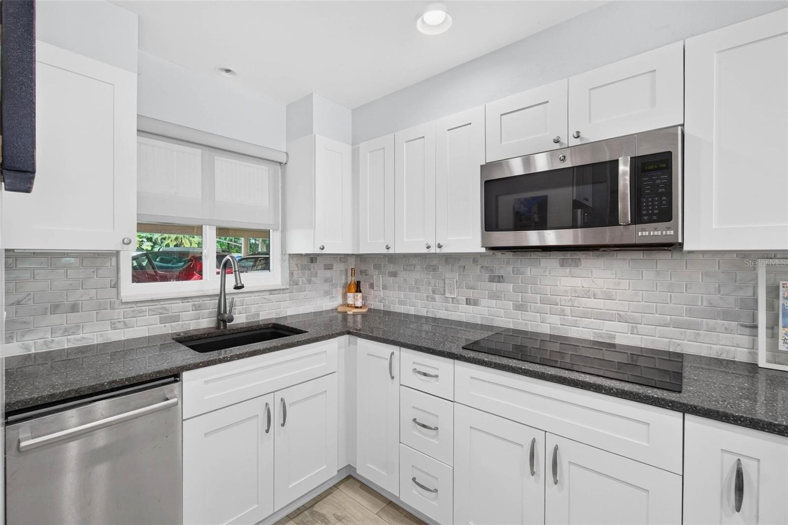 1200 N SHORE DRIVE NE 104