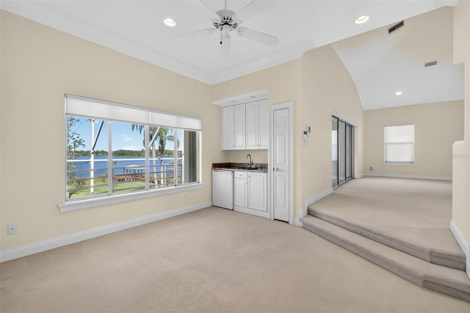 MOUNT DORA COUNTRY CLUB MOUNT DORA UNIT 02 - Residential